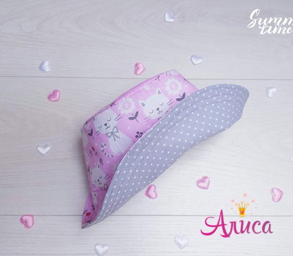 Двухсторонняя летняя детская панамка "Кошечка в цветочках"