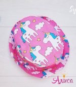 Двухсторонняя летняя детская панамка "Единорожки на малиновом"