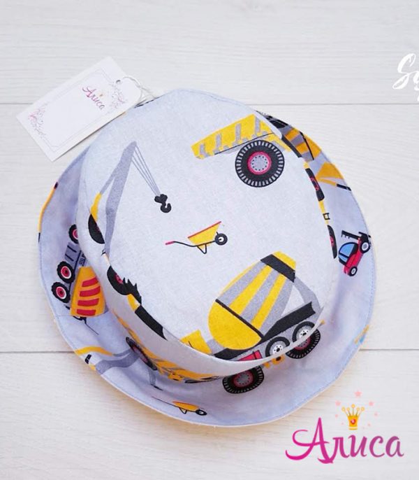 Двухсторонняя летняя детская панамка "Строительная техника на сером"