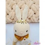 "Зайка с вышивкой" в молочном цвете с горчичным воротничком