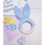 Эко-грызунок ручной работы "Ушки-шуршалки" на деревянном колечке из бука