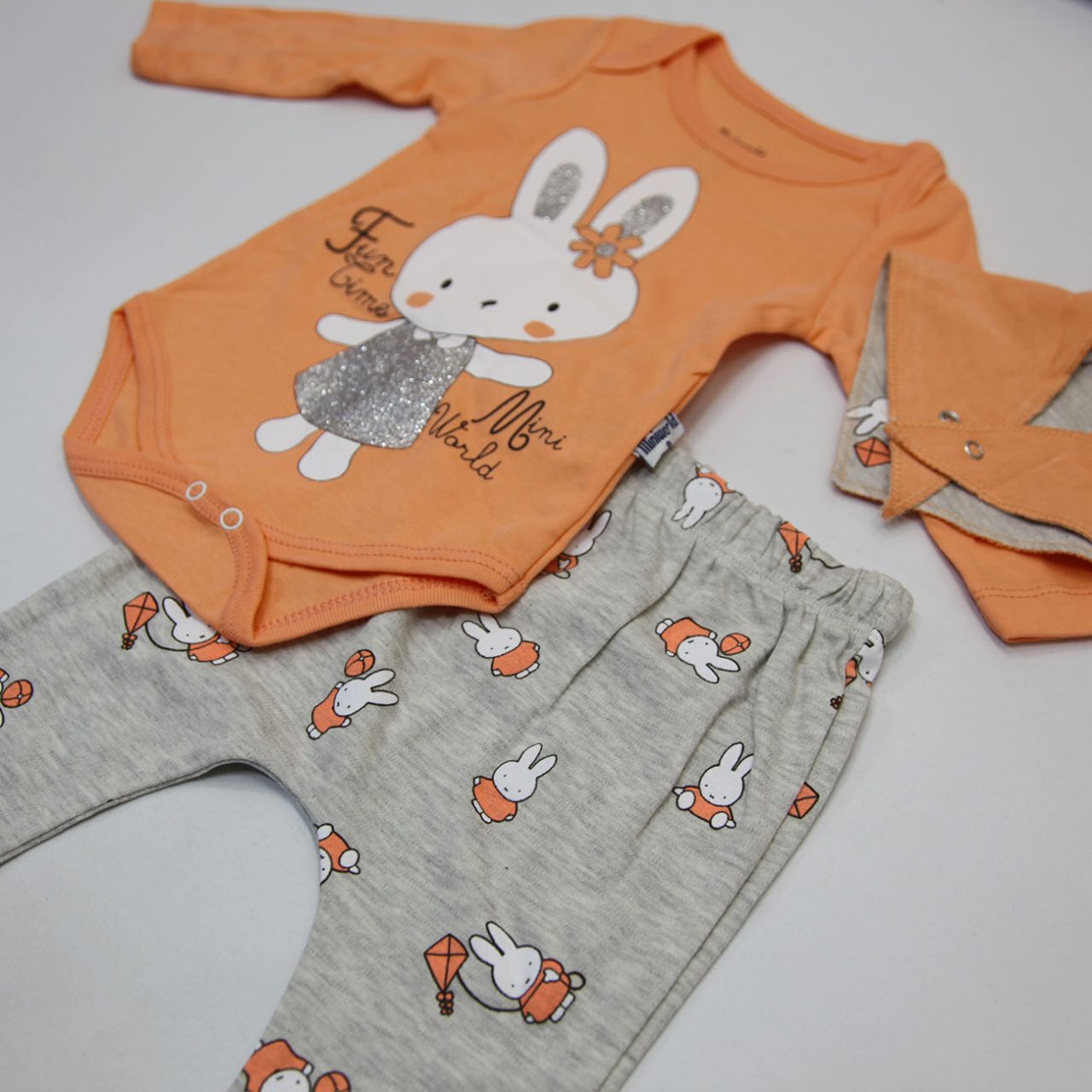 Детский комплект "Зайка" в персиковом