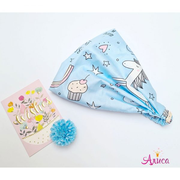 Единороги и пончики на голубом