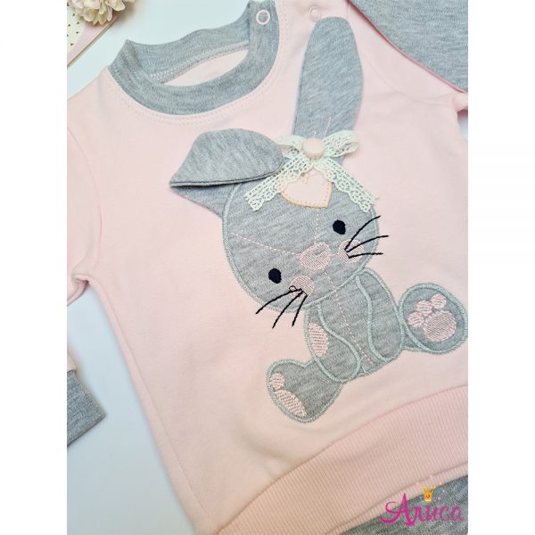 Комплект для девочки "Зайчишка"