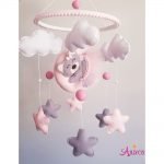 Мобиль из фетра ручной работы