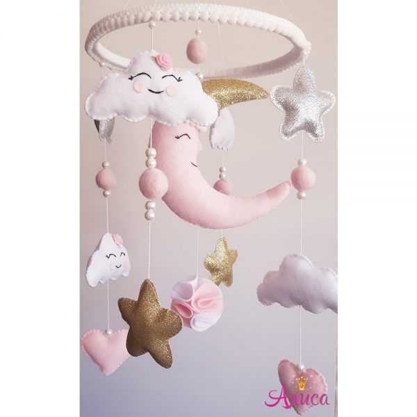 Мобиль из фетра на кроватку