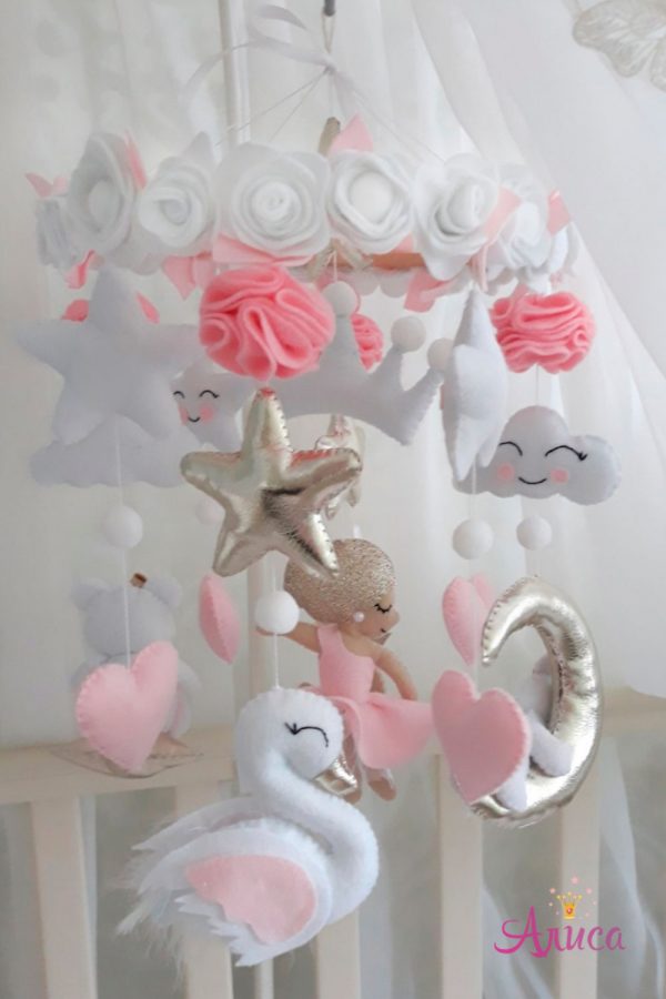 мобиль из фетра