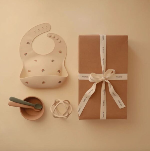 Подарунковий набір для малюків від 6 місяців