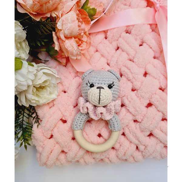 Подарочный набор вязаный плед пудрово-розового цвета и игрушка на выбор