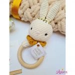 "Зайка с вышивкой" в молочном цвете с горчичным воротничком